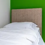 Urban Nest 아파트 *